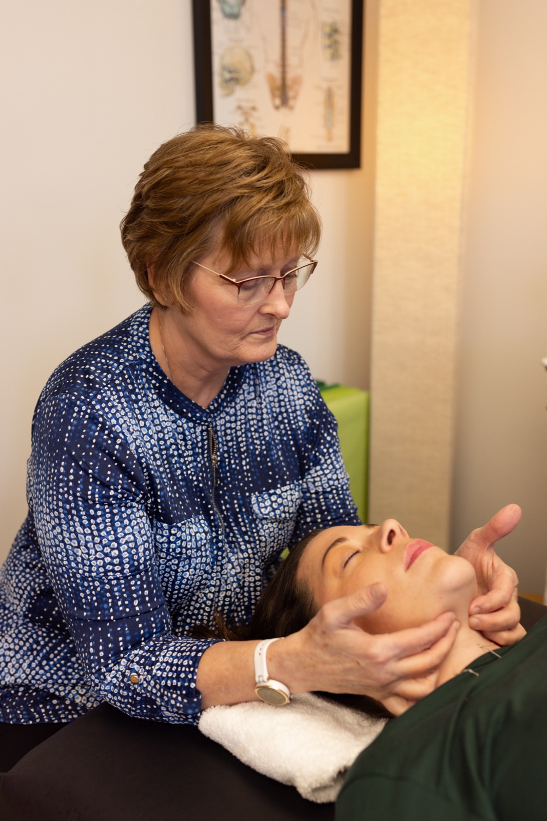 Hands-on bodywork on the therapy table